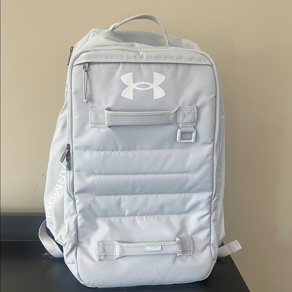 Under Armour Light Gray Men's Backpack - Picture 1 of 3